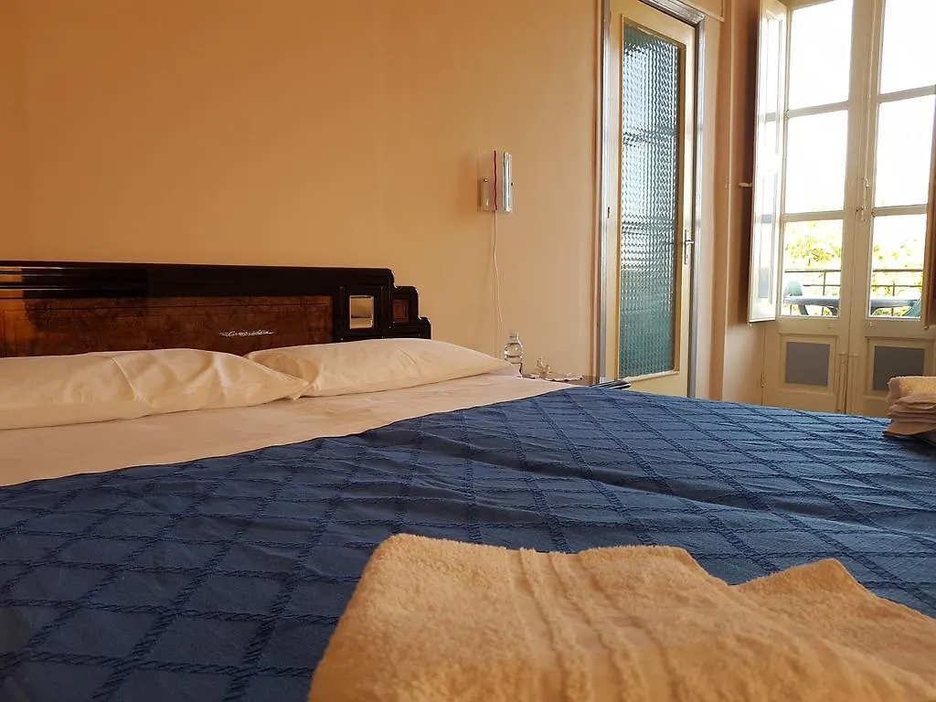 Il Casale Hotel Milazzo Gæstehus
